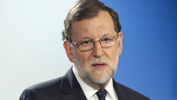 Rajoy abrirá ya los contactos con el PSOE con una «disposición abierta» a pactar