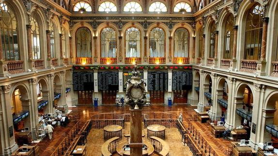 El Ibex pierde más de un 2% y cae por debajo de los 8.100 puntos