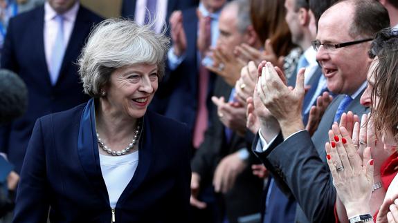 Theresa May se convertirá en primera ministra británica este miércoles