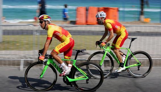 Valverde y 'Purito' estiran el Tour hasta Río