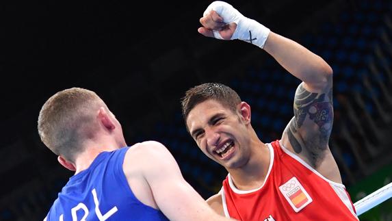 Carmona vence a Barnes y accede a cuartos