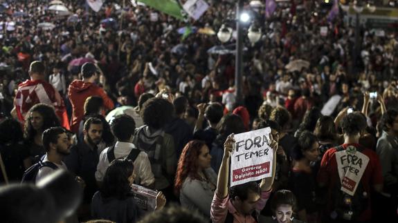 Rousseff recurre su destitución ante el Tribunal Supremo