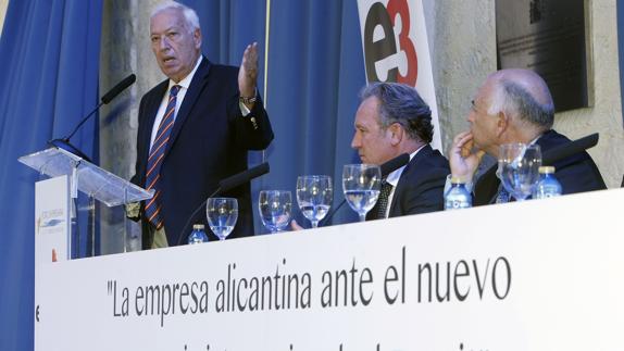 Margallo quiere que Reino Unido costee la sanidad de los británicos residentes en España