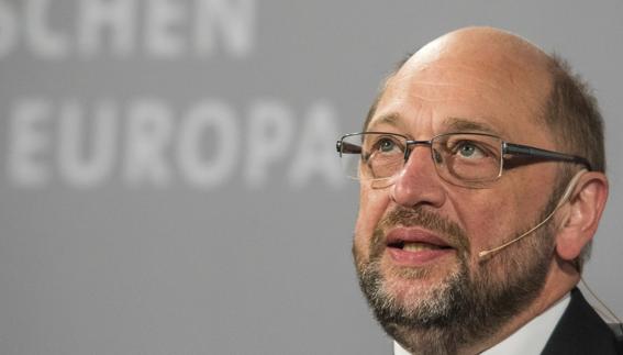 Schulz tacha de «dramática» la situación de la UE pero ve posible un «nuevo comienzo»