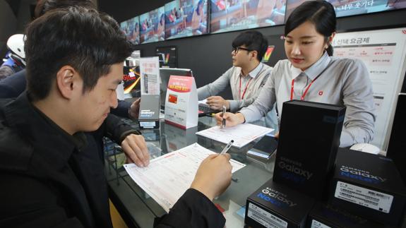 Samsung envía cajas ignífugas para que los clientes comiencen a devolver sus Note 7