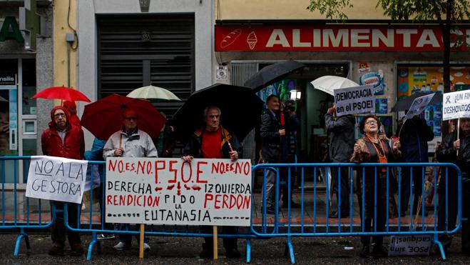 «No es no» bajo la lluvia
