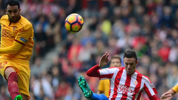 El Sevilla no aprovecha su dominio y cede un empate ante el Sporting