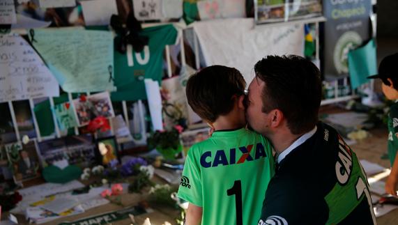 El avión del Chapecoense debió salir de otro aeropuerto al norte de Bolivia