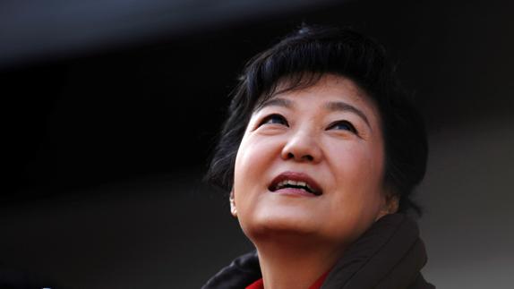 El parlamento surcoreano aprueba la destitución de la presidenta del país, Park Geun-hye