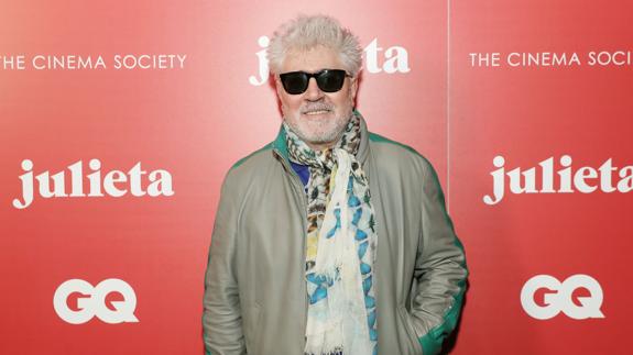 Pedro Almodóvar, «horrorizado» por la «atroz» campaña contra Fernando Trueba