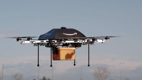 Amazon realiza su primera entrega de paquetes usando un dron