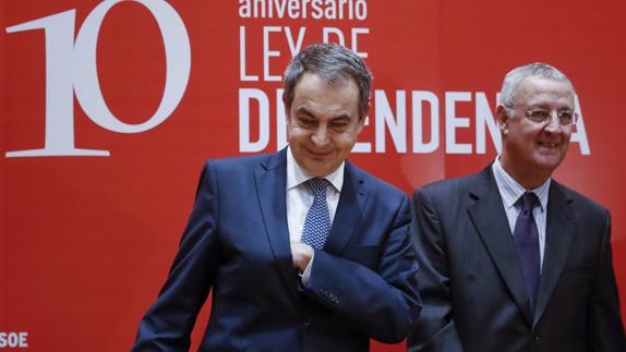 Zapatero pide respetar los tiempos en el PSOE y a la Gestora