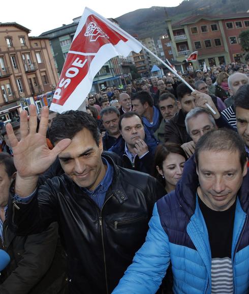 Pedro Sánchez despejará las dudas sobre su candidatura antes de fin de año