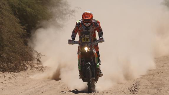 Los españoles pagan su buen inicio de Dakar