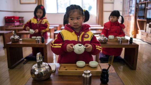 China recurre a Confucio desde la guardería para frenar la crisis de valores