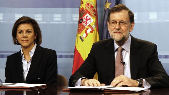 Cospedal recalca que es Rajoy quien decide si ella sigue