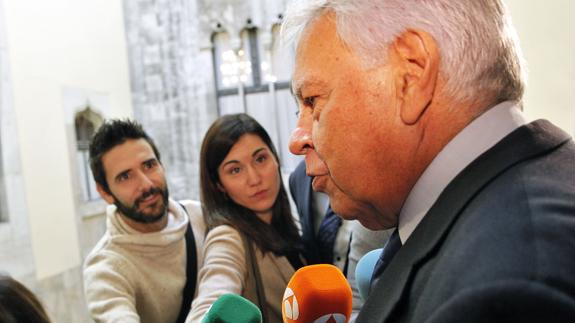 Felipe González: «Me importan más los proyectos que las candidaturas»