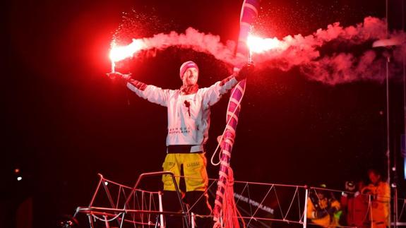 El francés Le Cléac'h triunfa con récord en la Vendée Globe