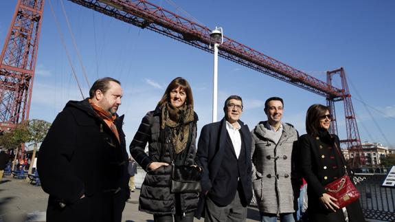 Patxi López pide no convertir las primarias del PSOE en «una batalla fratricida»