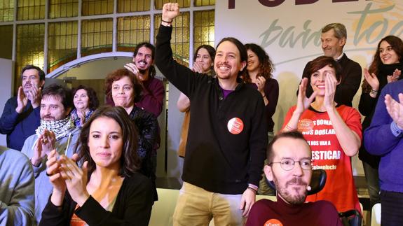 Iglesias reivindica a su equipo y Errejón pide preservar el «tándem» de Podemos