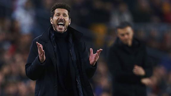 Simeone: «Hay que felicitar al Barça por manejar todo muy bien»