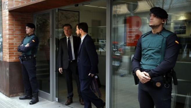 Un puñado de 'intocables' contra la corrupción de toda España
