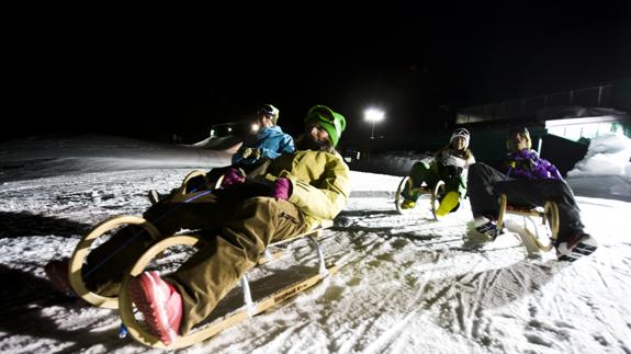 Snowcooking, bajadas nocturnas en trineo... grandes experiencias corporativas en la nieve de Aramón