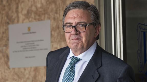 García Revenga asegura que el Rey emérito «le ha decepcionado»