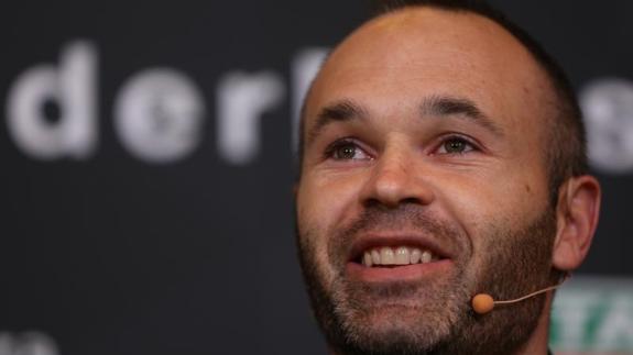 Iniesta: «Tenemos que ser muy respetuosos con Israel, un equipo atrevido»