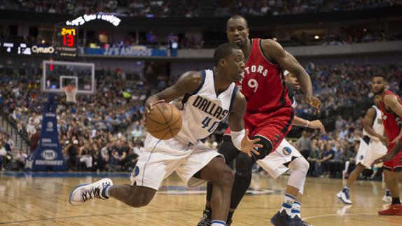 Ibaka lleva a los Raptors a las finales y Gasol mantiene firme a los Spurs