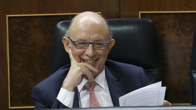 España cumple el déficit de 2016 pese al mayor impacto de la reforma fiscal