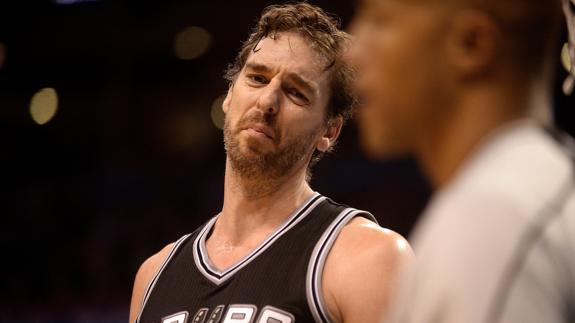 Pau Gasol firma un 'doble-doble' en el triunfo de los Spurs