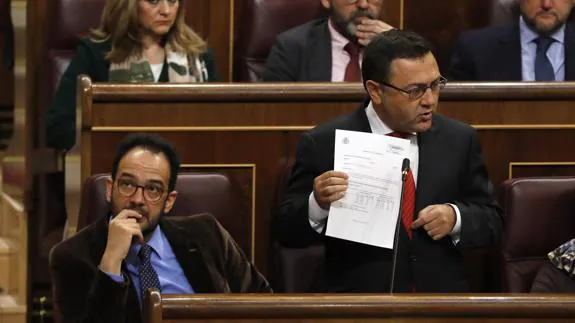 La división en el PSOE rebrota por una grabación al número dos del Congreso