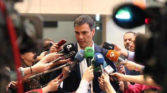 Sánchez no aspirará a ser candidato a la Moncloa si no es secretario general