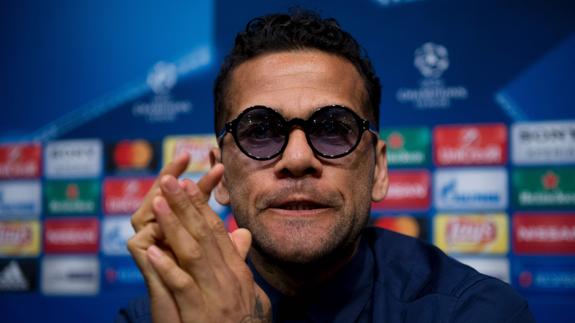 Alves: «La eliminatoria está ahora mismo 60-40 para nosotros»