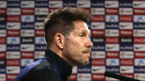 Simeone: «Podemos jugar con tres atrás, con Koke de lateral...»