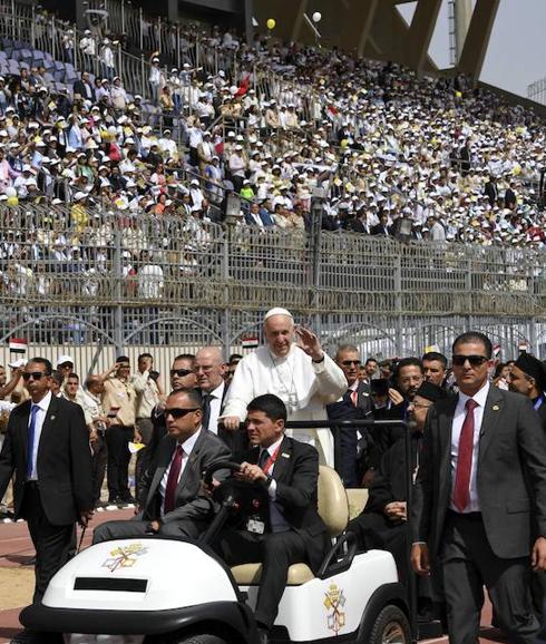 El Papa: «El único extremismo que se permite a los creyentes es el de la caridad»