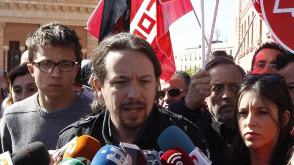 Iglesias quiere presentar la moción en mayo y avisa al PSOE de que si no apoyan, «sus militantes juzgarán»