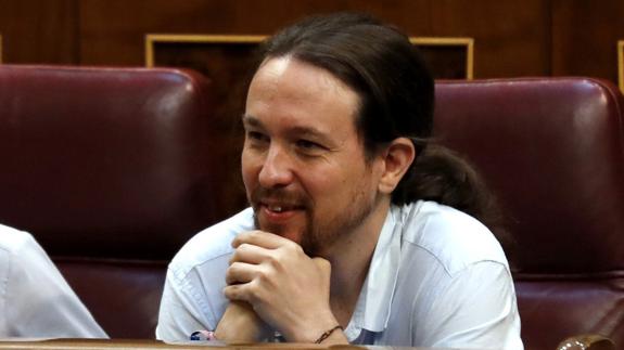 Podemos resta importancia a su caída y Susana Díaz ve al PSOE «en el camino correcto»