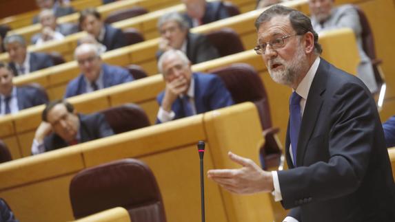 Rajoy rechaza a Puigdemont como interlocutor si «amenaza» con la ruptura