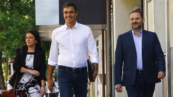 Sánchez pactará con la gestora si el PSOE se abstiene o vota en contra de la moción