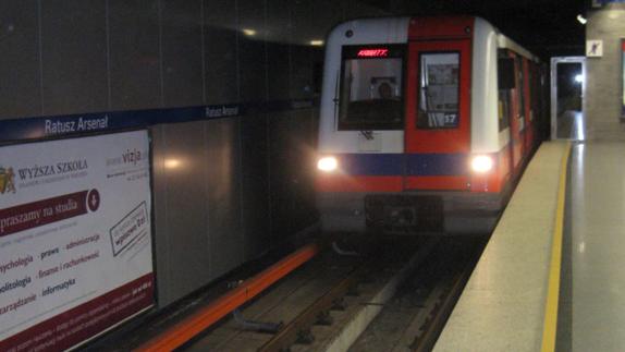 Una bomba de la II Guerra Mundial obliga a cerrar una estación de metro en Varsovia