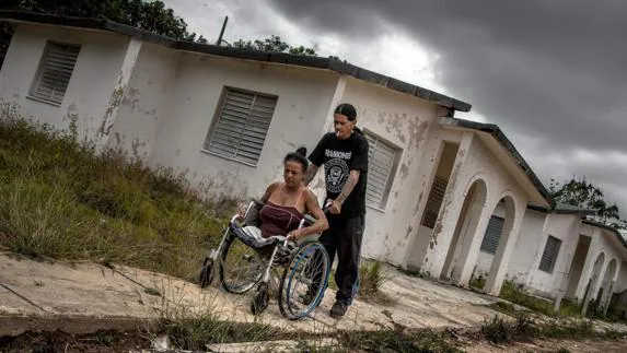 Punk y sida: así sobrevive el último friqui que se inoculó el VIH en Cuba