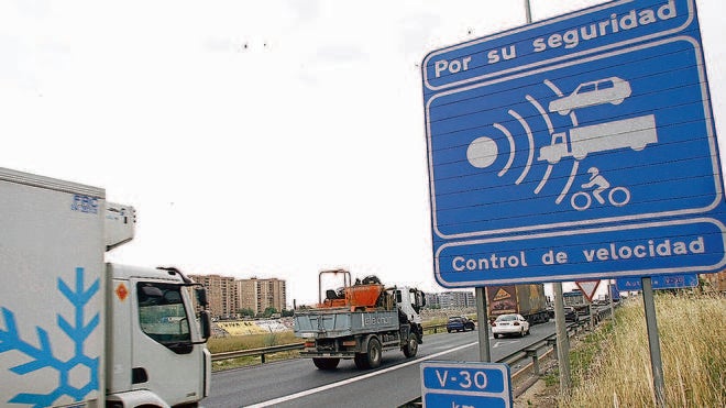 Los radares cazan a 260 conductores cada día en las carreteras valencianas