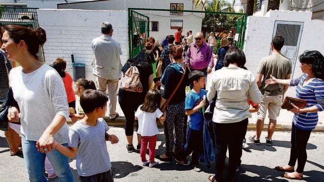 La mitad de los menores que comen en el colegio de Rafelbunyol se quedan en casa