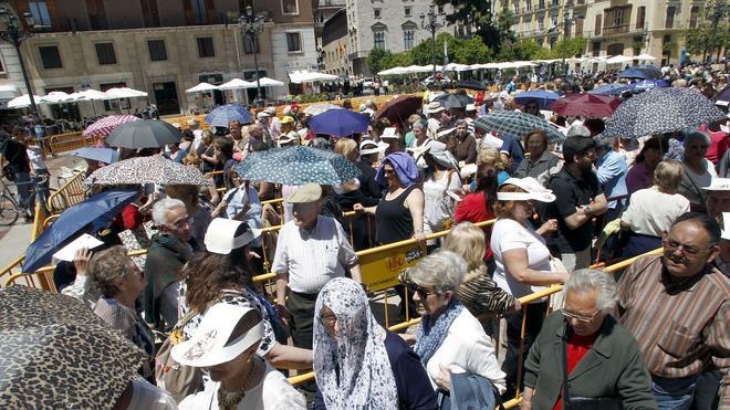 La Basílica de la Virgen abrirá este miércoles a las 7 horas para el besamanos a la Mare de Déu