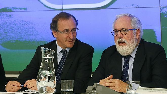 Cañete asume que el electorado ha dado al PP un aviso