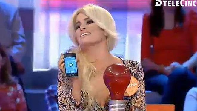 'Pasapalabra': Christian pilla a Adriana Abenia haciendo trampas en el programa