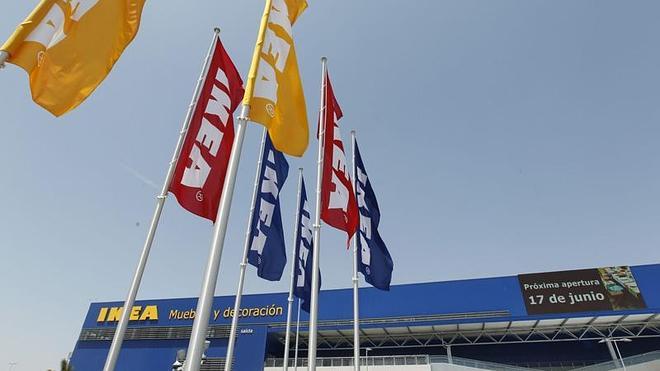 Ikea premiará con 500 euros al primer cliente que acuda vestido de azul y amarillo a la inauguración de la tienda de Alfafar (Valencia)