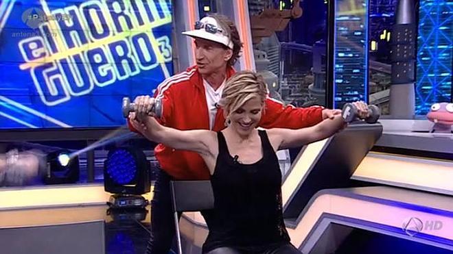 Elsa Pataky luce cuerpo en 'El Hormiguero'